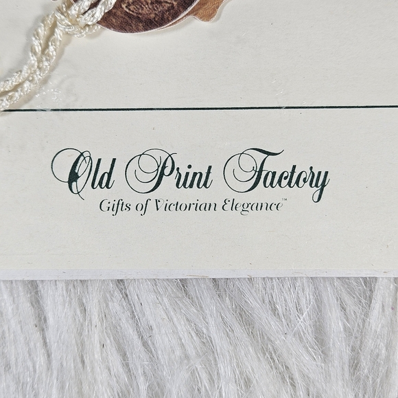 NIB Vintage Old Print Factory Greeting Card Hand Fan Victorian Roses Tassel Repo - Picture 2 of 6